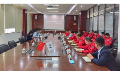 水發(fā)集團(tuán)黨委委員、副總經(jīng)理王東凱一行到鄂爾多斯水發(fā)燃?xì)夤鹃_展基層黨建聯(lián)系點(diǎn)調(diào)研并講授黨課
